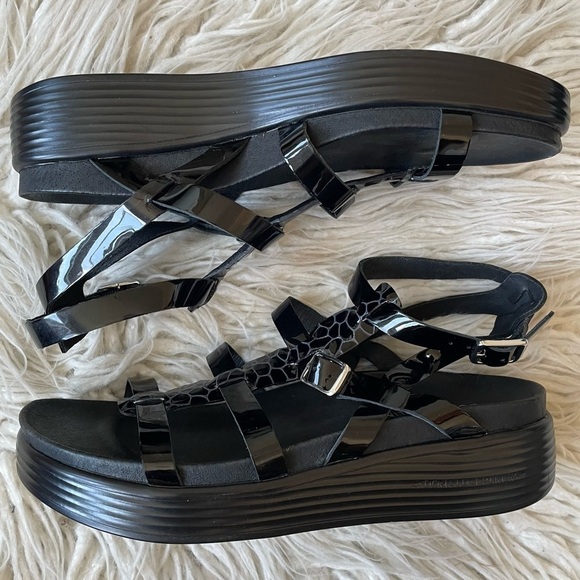 Donald Pliner Fritz Black Patent Leather Gladiator Platform Sandals EUC Size 6.5 - Picture 2 of 10